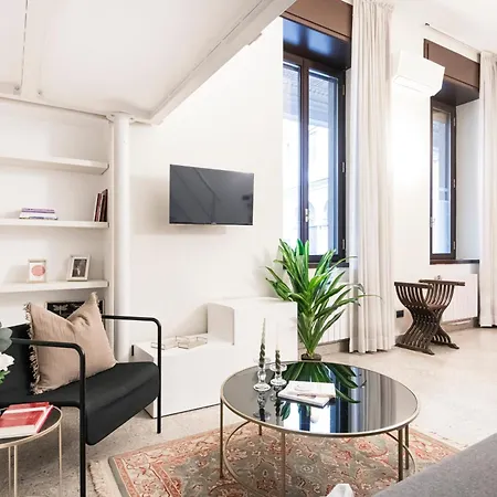 Easylife - Accogliente Monolocale In Via Torino, Posizione Perfetta Per Scoprire La Citta